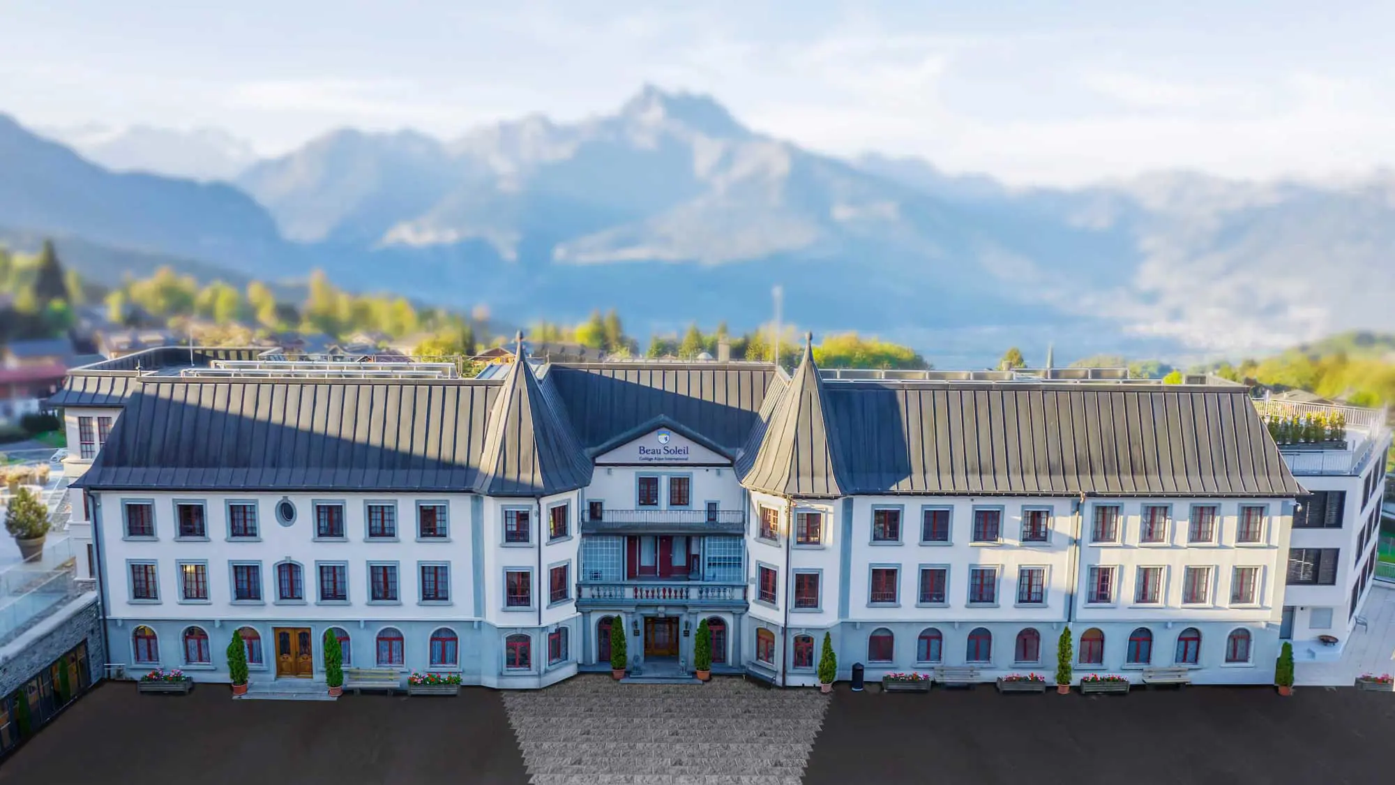 Collège Alpin Beau Soleil — Campus