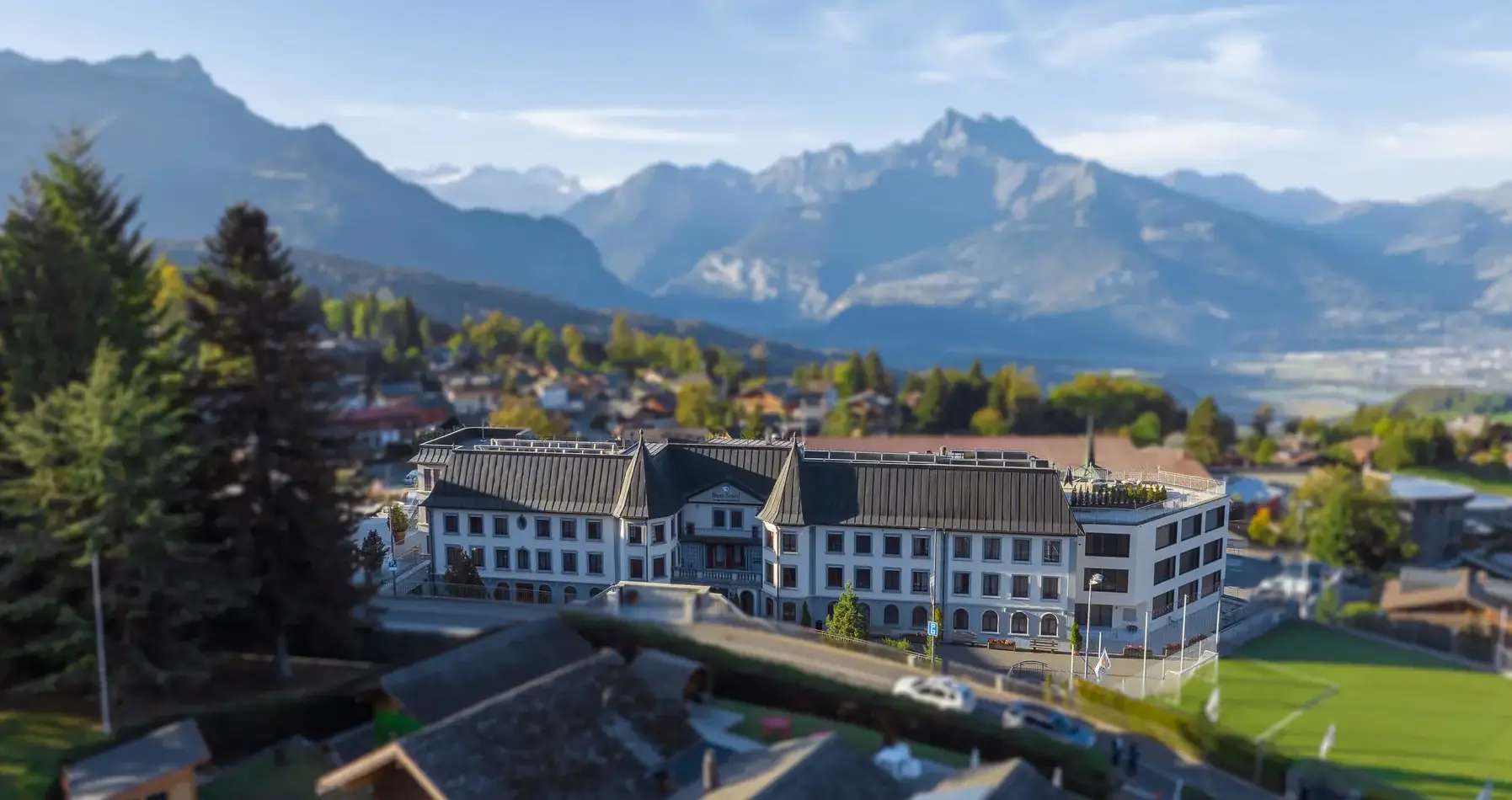 Collège Alpin Beau Soleil — Classrooms