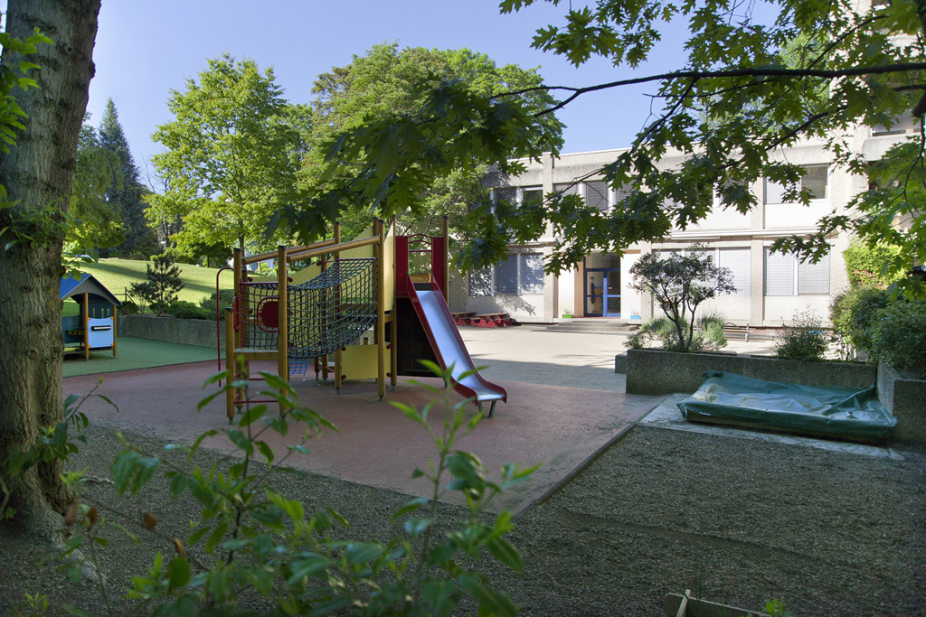 Ecole Montessori-Nations — Classrooms