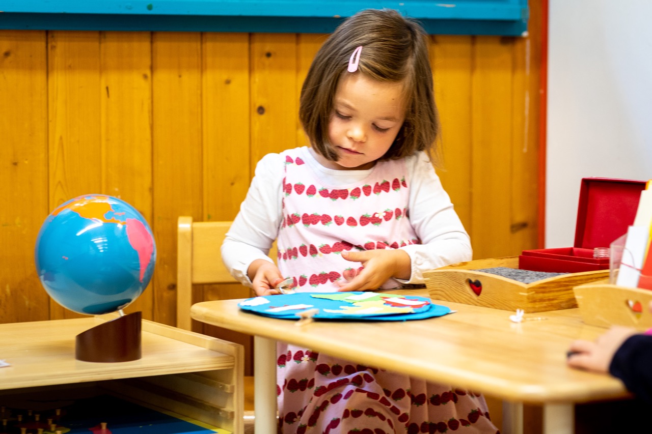 Deux Mille Feuilles Trilingual Montessori School — Arts