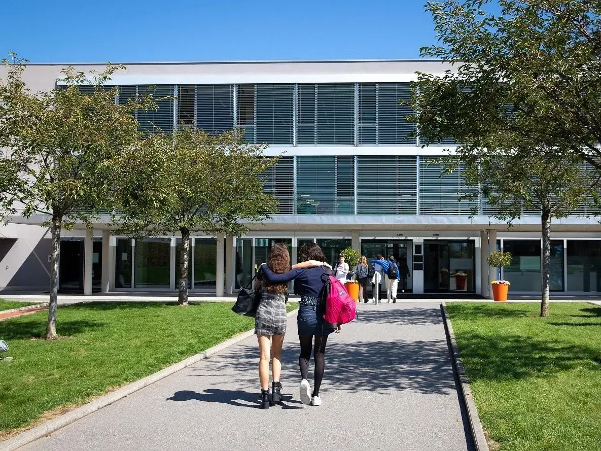 International School of Lausanne — Classrooms