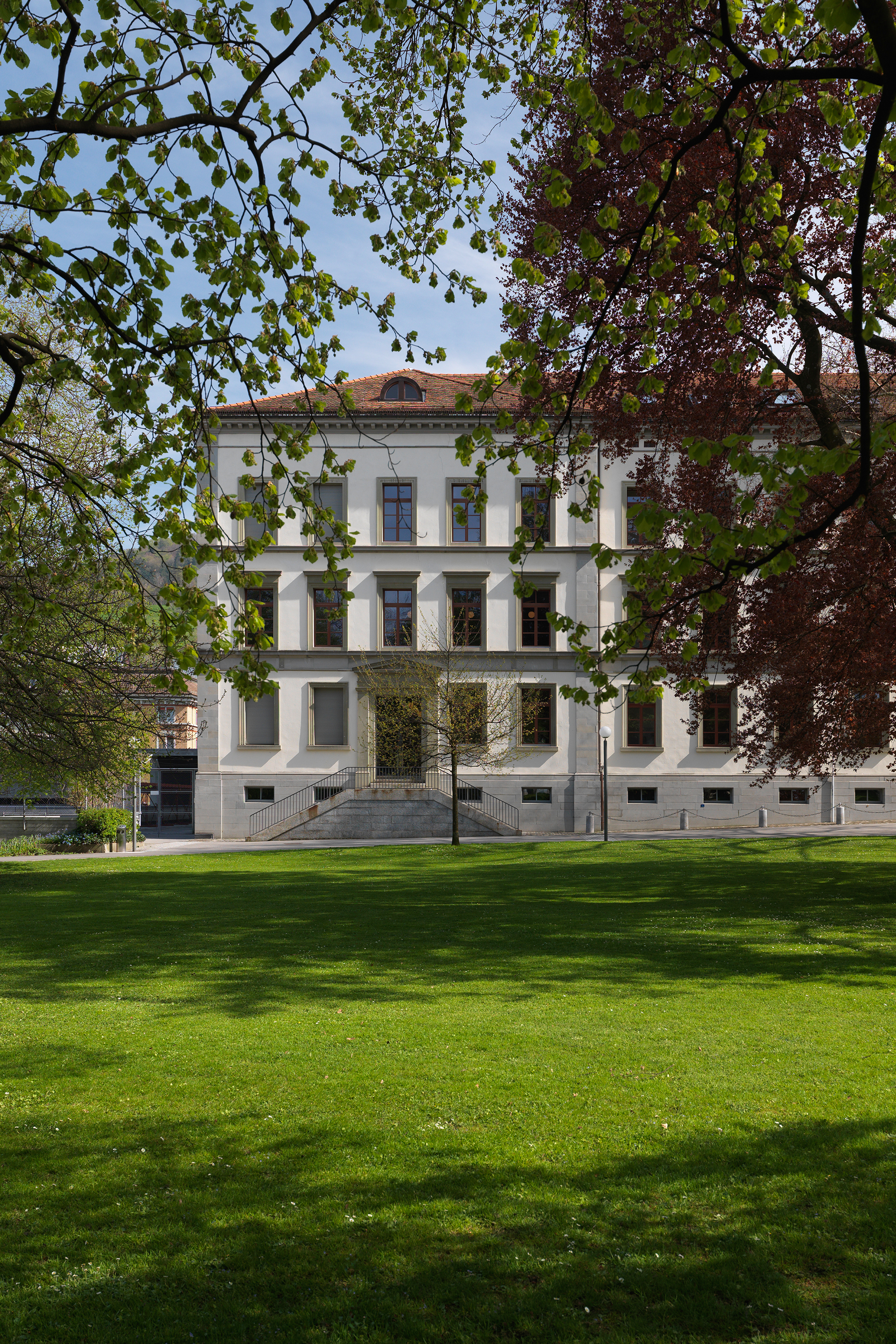 Kantonsschule am Burggraben St. Gallen — Boarding