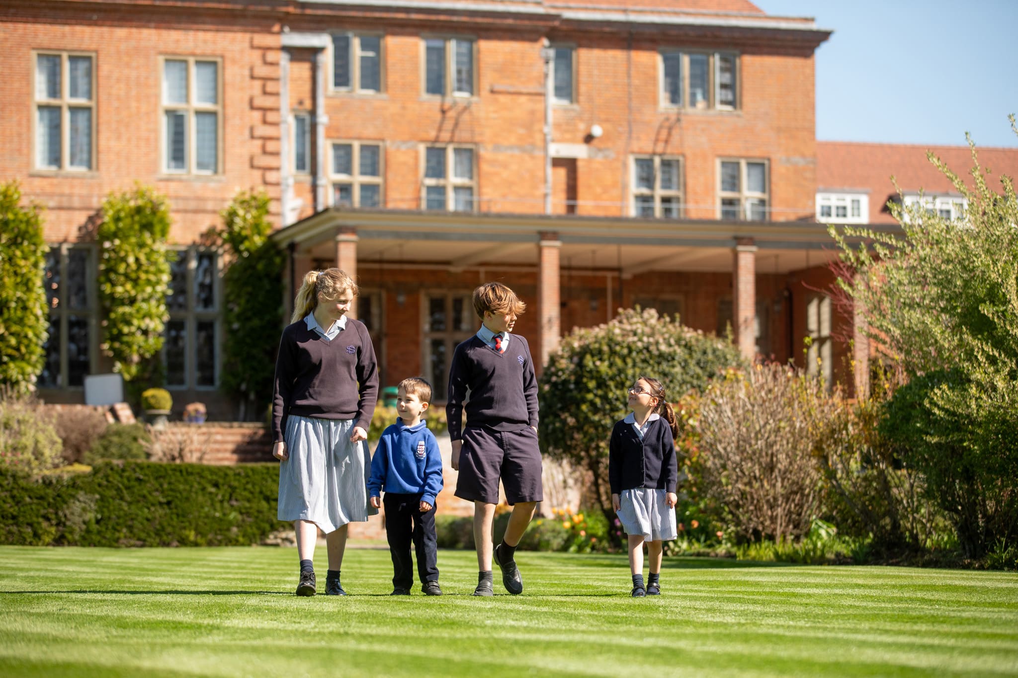 Cheam School — Arts