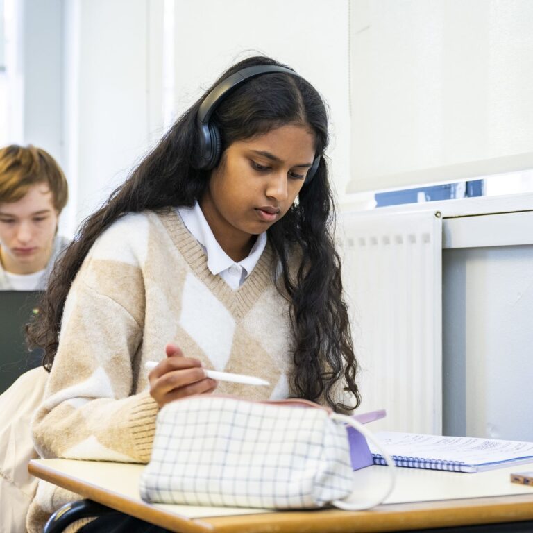 Ealing Independent College — Arts