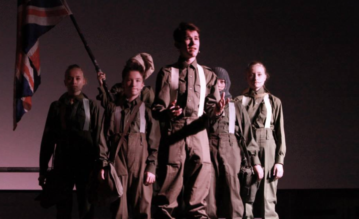 Susi Earnshaw Theatre School — Sports