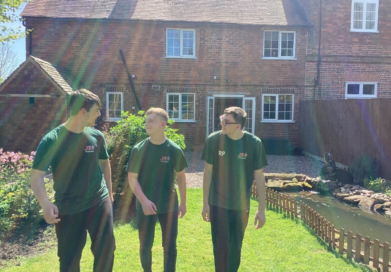 THE SECRET GARDEN SCHOOL — Campus