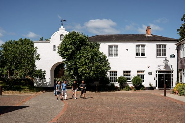 Yehudi Menuhin School — Campus